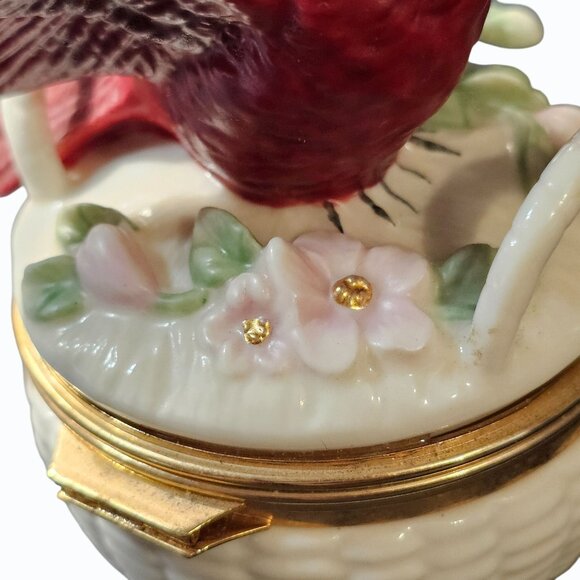 LENOX Treasures Cardinal Treasure/ Trinket Box Garden Birds Collection Red Bird - Picture 11 of 15